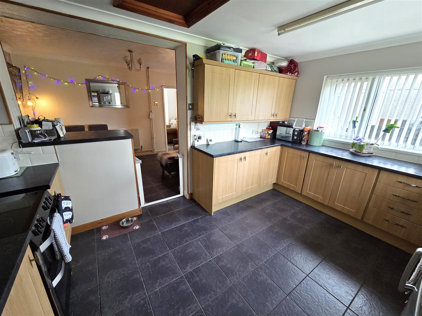 Heol Llanelli, Pontyates, Llanelli, SA15 5UH